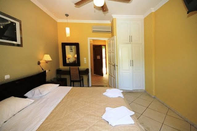 Bella Vista Hotel And Apartments Parga Ngoại thất bức ảnh